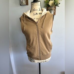 Columbia  hooded vest reversible street fashion urban sporty athletic outdoors‎